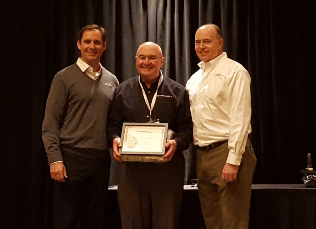 Bill Baker wins Platinum Reseller of the year.